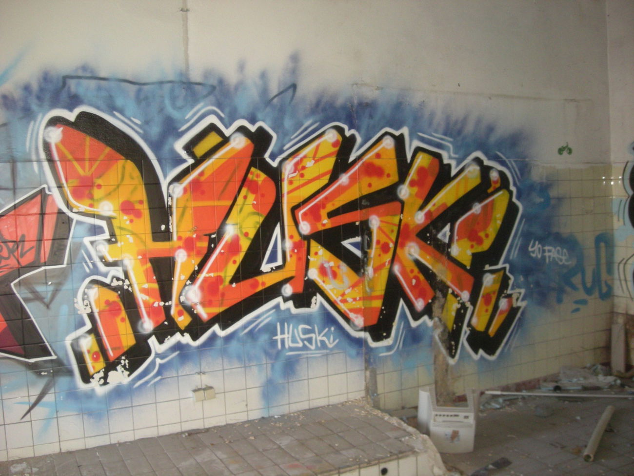 Graffiti Wall in Bonn - Photo by Nameless - HUSKI