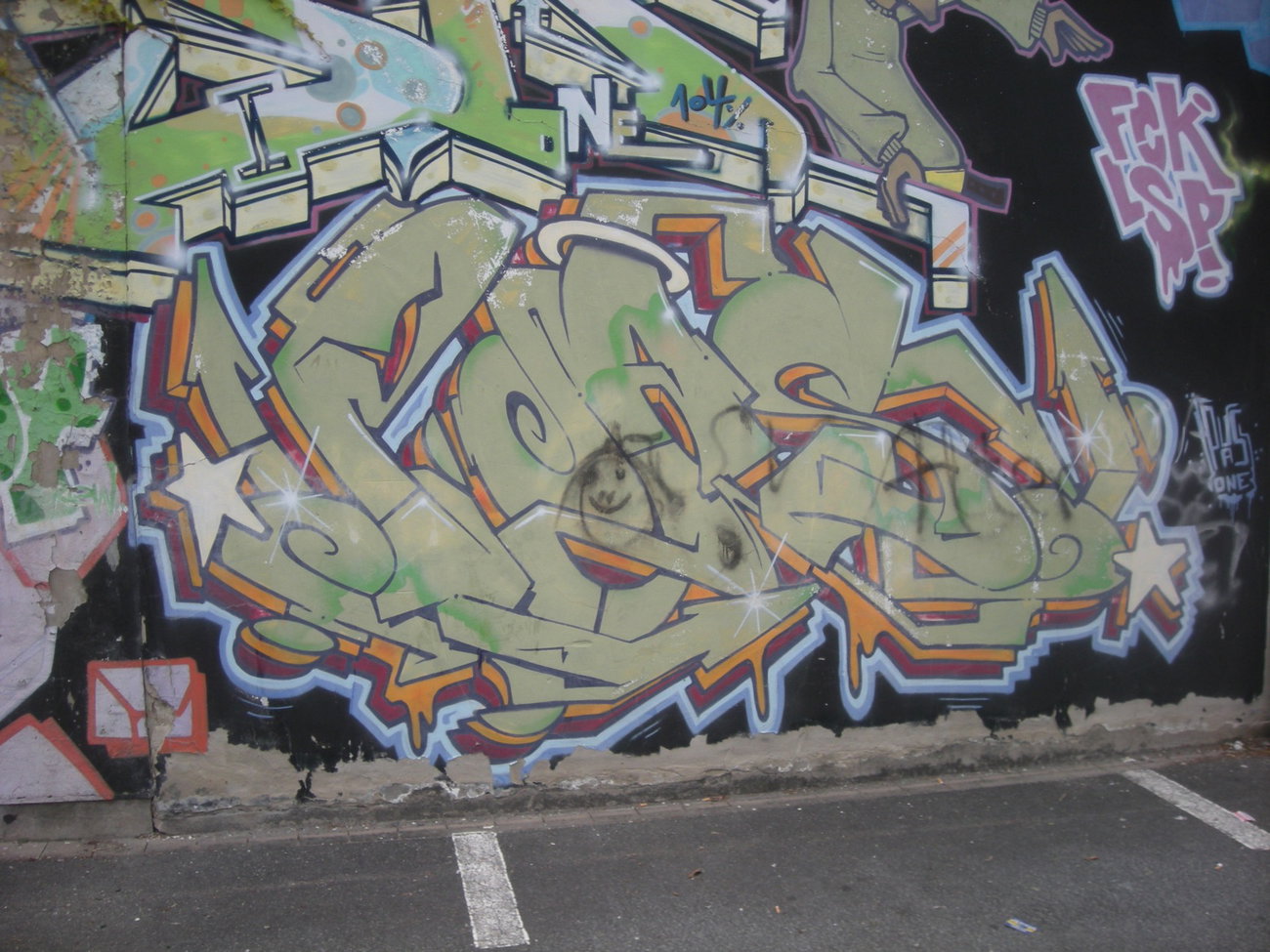 Graffiti Wall - Photo by Nameless - PAS