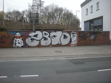 Graffiti Bombing in Osnabrück frankenstrasse - Photo by Nameless - 2BAD, 2B, TheKoolKid (2017)
