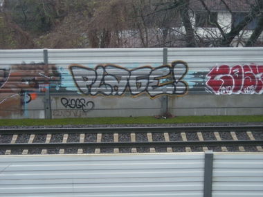 Graffiti Bombing in Osnabrück - Photo by Nameless - PLAGE