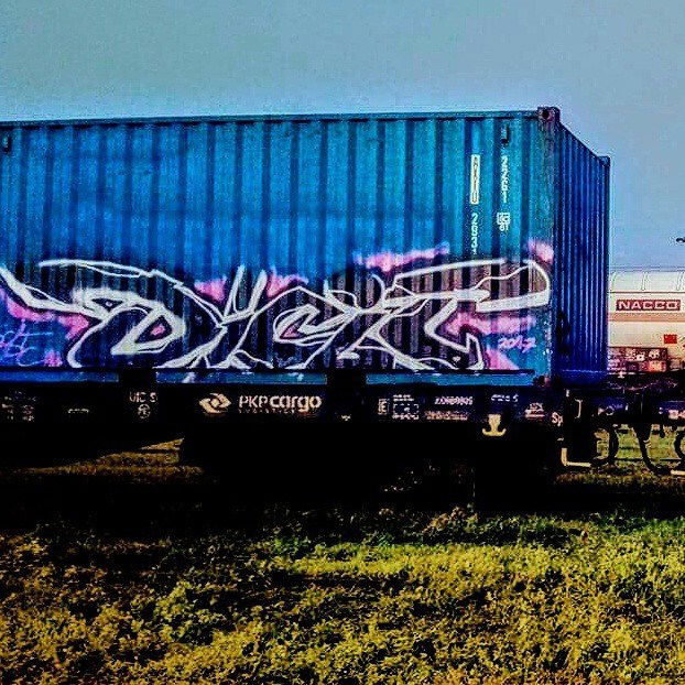 Graffiti Wall - Photo by Naskinach - dicit, tvpc, fr8