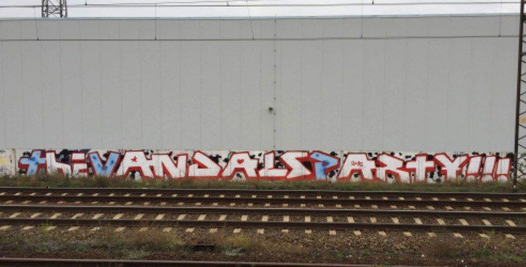 Graffiti Wall - Photo by Naskinach - tvp, crew, miska