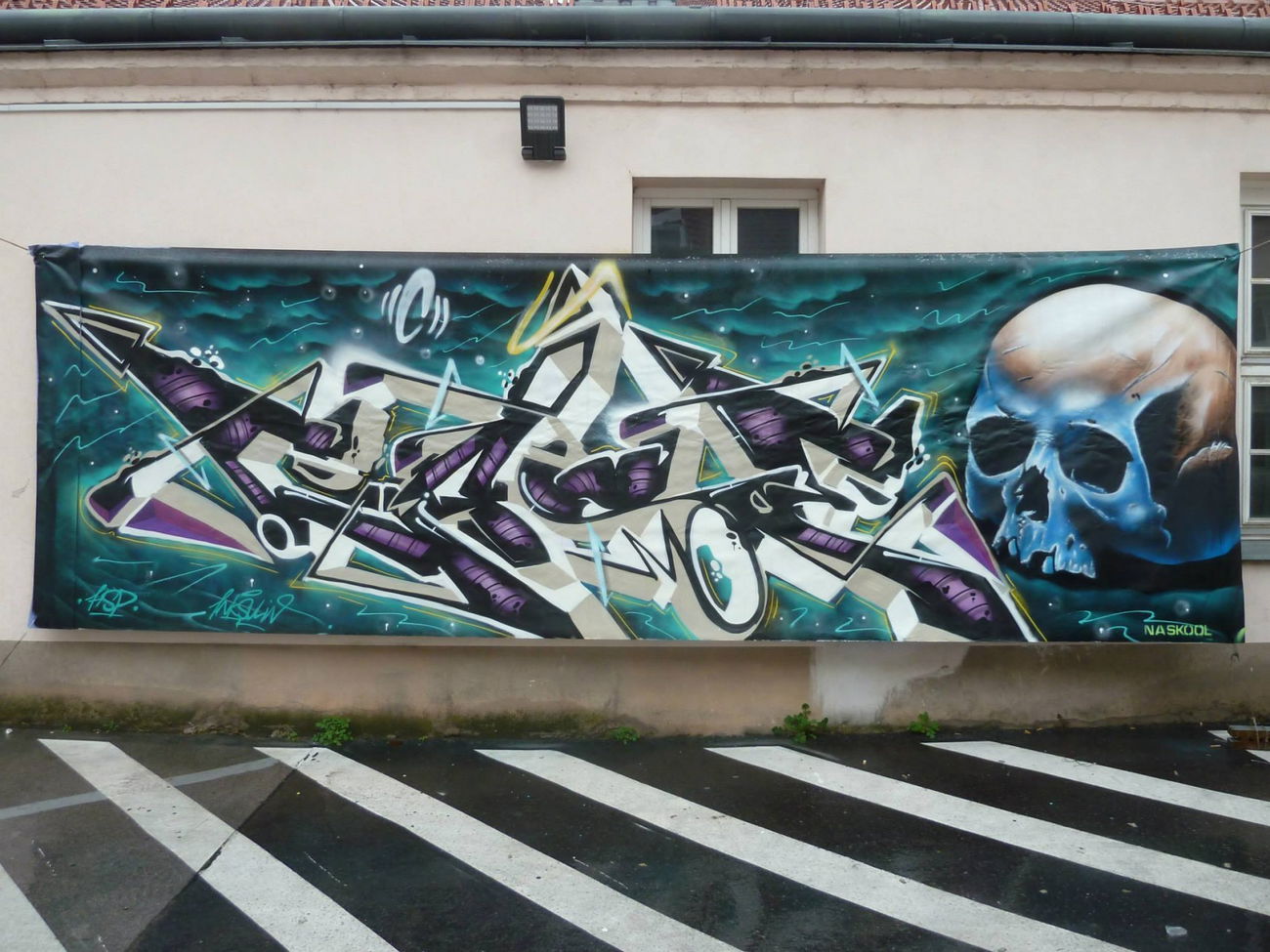 Graffiti Wall - Photo by Naskool - Naskool (2014)