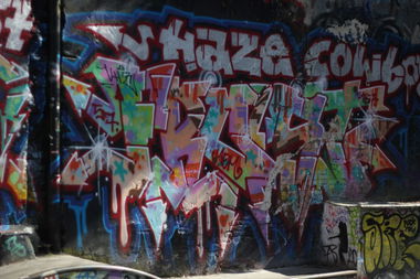 Graffiti Wall in Hamburg - Photo by Naviz - FROST, HAZE, COWBOYS