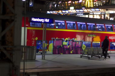 Graffiti Train in Hamburg - Photo by Naviz - FUCHS, TRAIN, HAMBURG