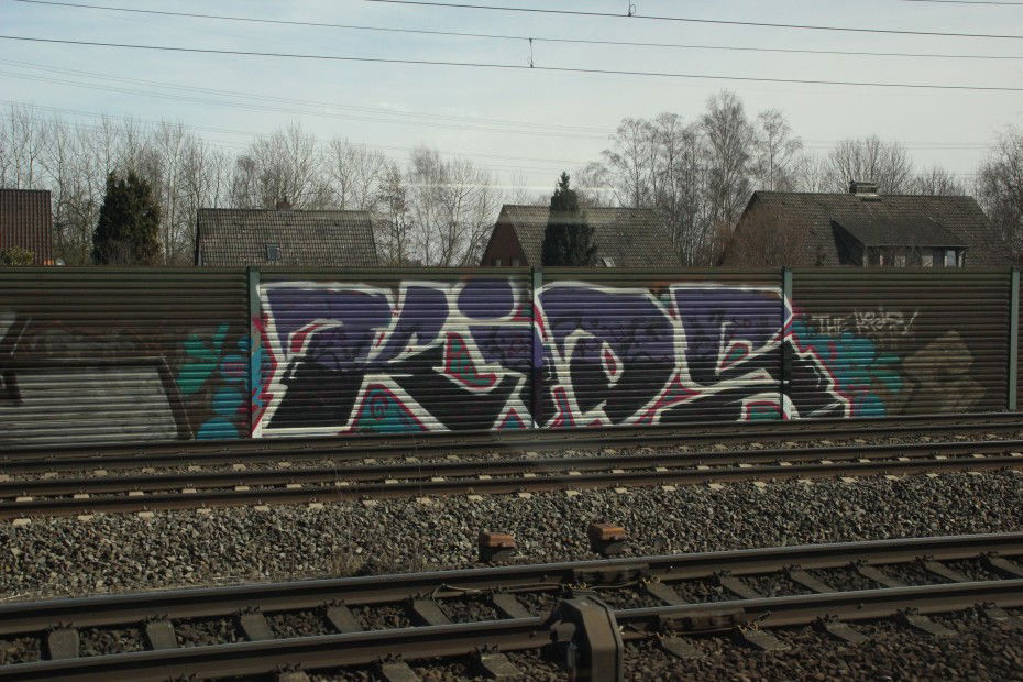 Graffiti Bombing in Hamburg - Photo by Naviz - KIDS, KRIMINELLE, IM