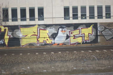 Graffiti Bombing in Hannover - Photo by Naviz - ZAET, TRAINLINE, HANNOVER