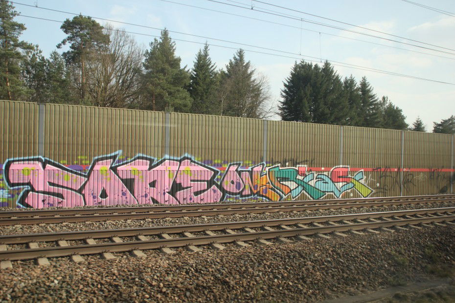 Graffiti Wall in Frankfurt - Photo by Naviz - SORE, ONE, RIAS