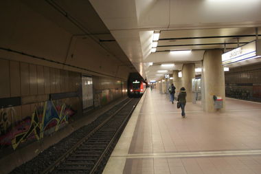 Graffiti Bombing in Frankfurt - Photo by Naviz - ASTRO, AK47, RAUB