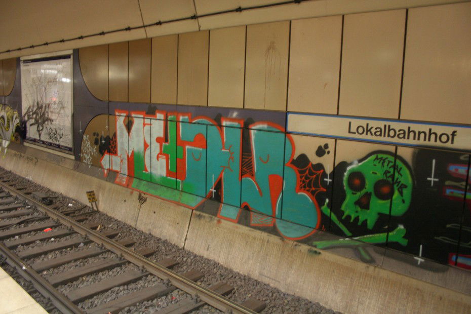 Graffiti Wall in Frankfurt - Photo by Naviz - METALR, METAL, FRANKFURT