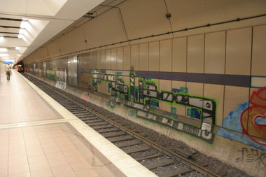 Graffiti Wall in Frankfurt - Photo by Naviz - RAUB, CBC, FRANKFURT