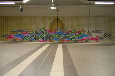 Graffiti Bombing in Frankfurt - Photo by Naviz - ASTRO, RIOT, FRANKFURT