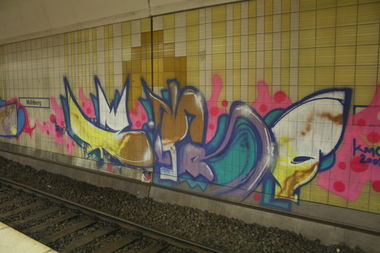 Graffiti Wall in Frankfurt - Photo by Naviz - ZITRO, KMC, MÜHLBERG