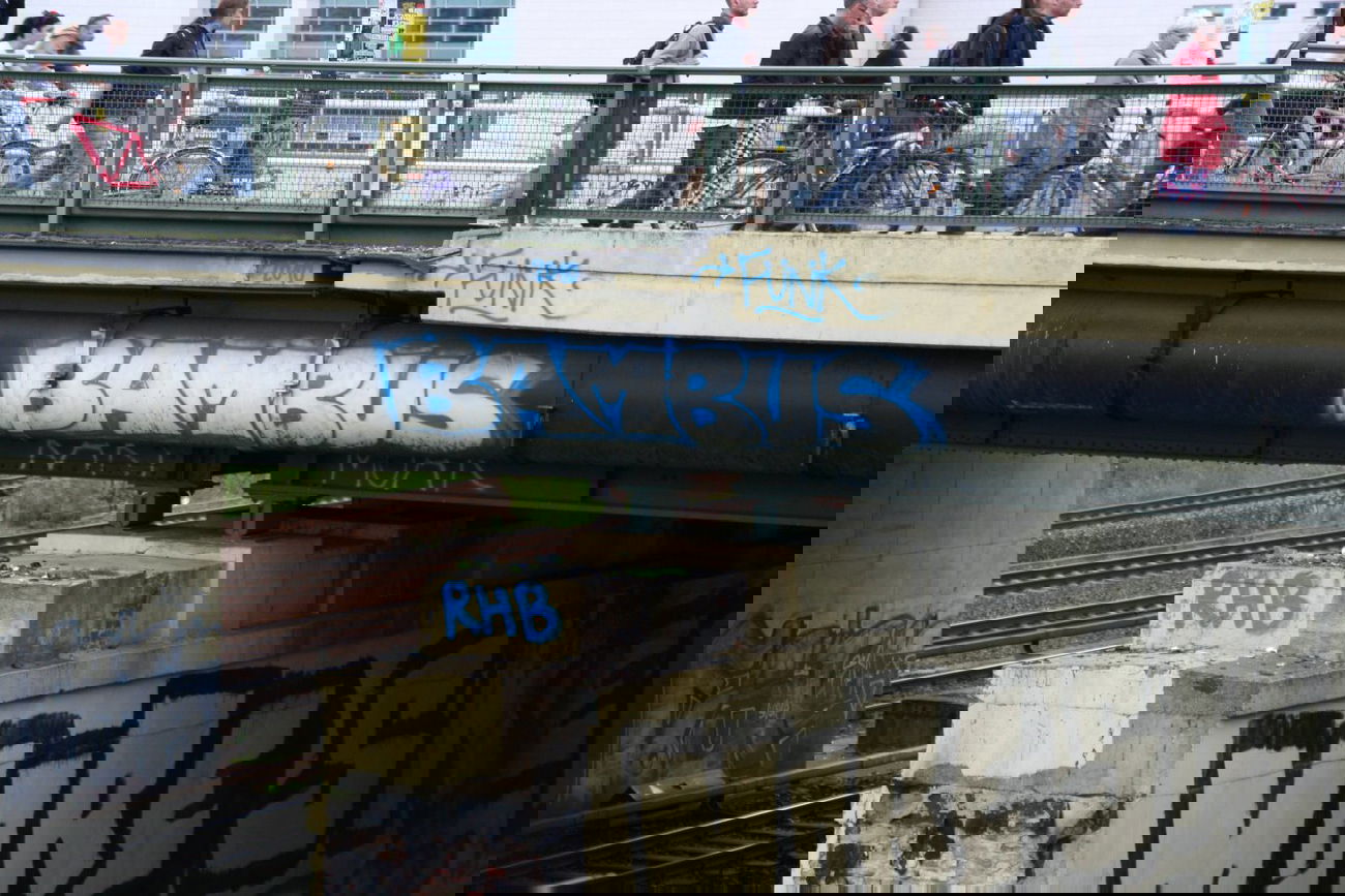 Graffiti Bombing in Berlin - Photo by Naviz - BAMBUS, RHB, BERLIN