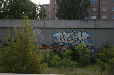 Graffiti Wall in Berlin - Photo by Naviz - SKIM, BERLIN, TRAINLINE