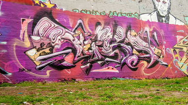 Graffiti Wall in Berlin - Photo by Nazca - nascauno, nasca, nascagraffiti (2015)