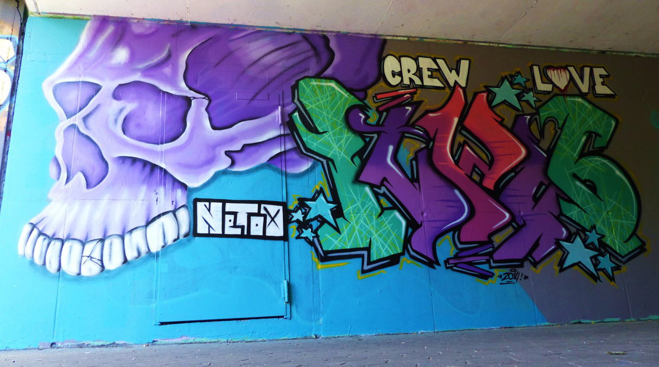 Graffiti Wall - Photo by NeToXiK126 - skull, netox, eraz (2014)