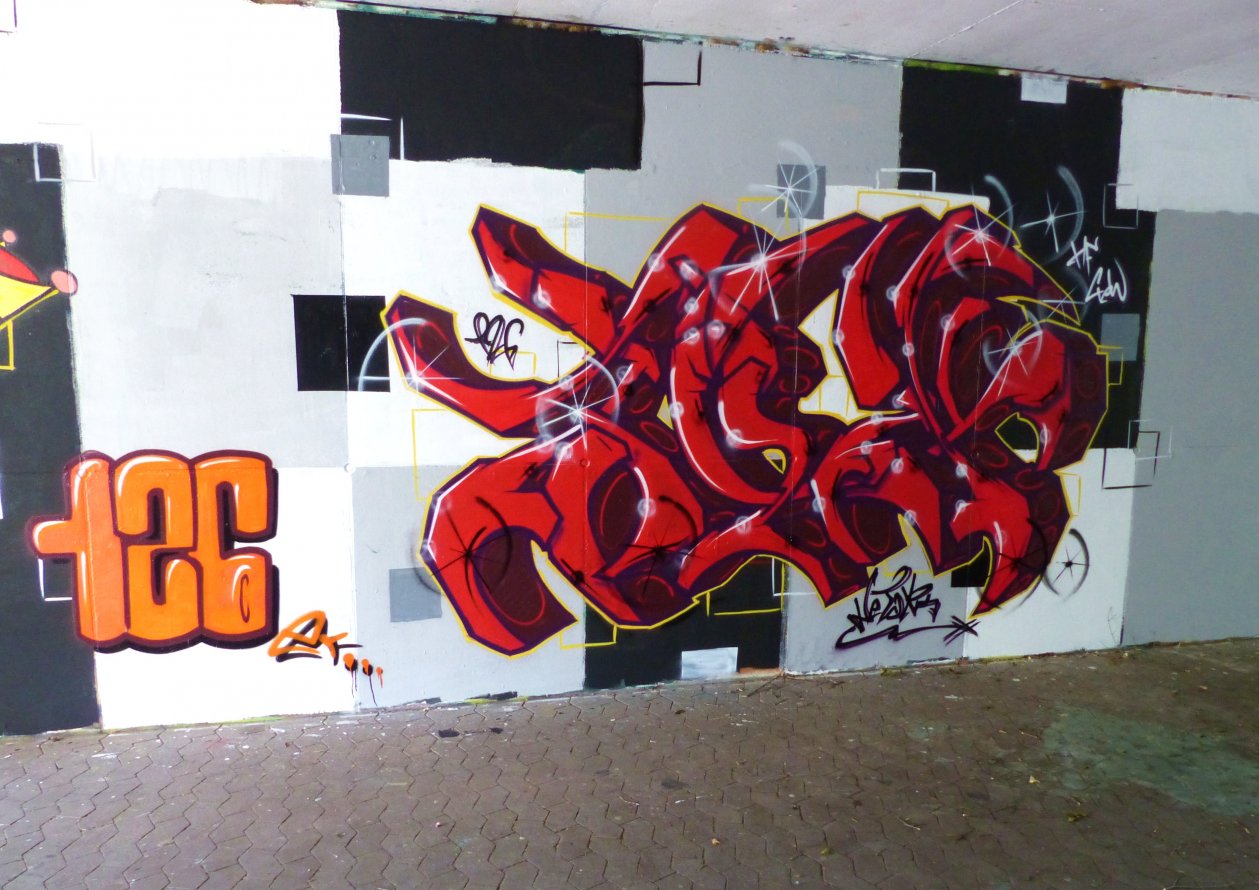 Graffiti Wall - Photo by NeToXiK126 - 126er, toxik, hfk (2014)