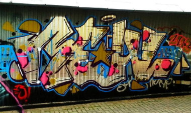 Graffiti Wall - Photo by NealOner - neal (2013)