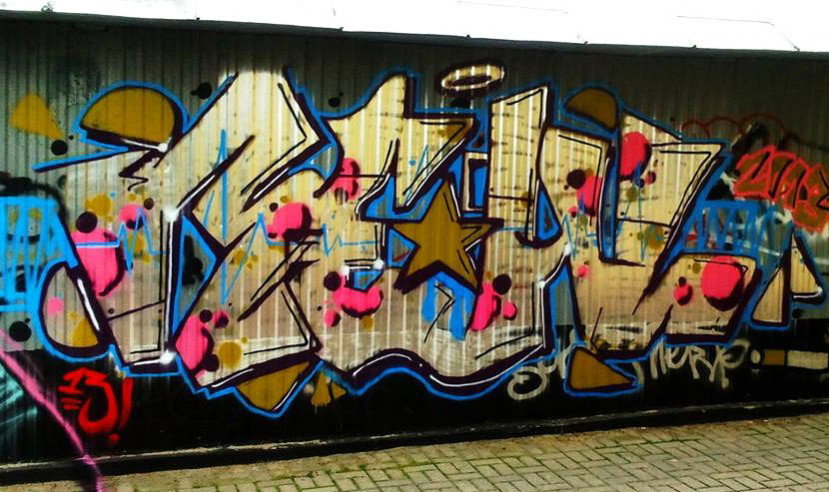 Graffiti Wall - Photo by NealOner - neal (2013)