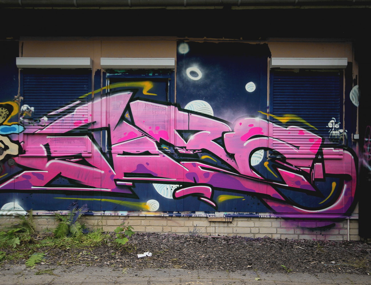 Graffiti Wall - Photo by NektariumC - gabe, berlin, haus (2015)