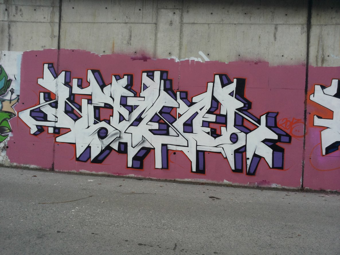 Graffiti Wall - Photo by Neman532