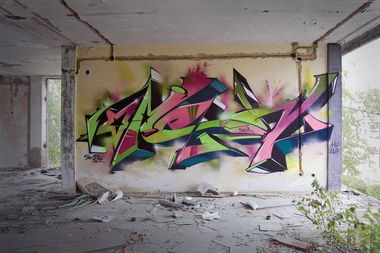 Graffiti Wall - Photo by Nemo1