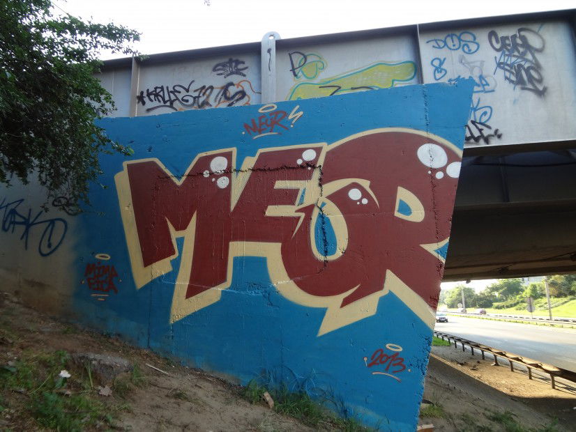 Graffiti Bombing in Belgrade - Photo by Nesone45 - Nes (2013)