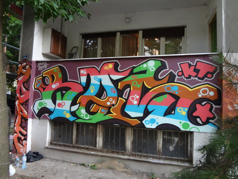 Graffiti Bombing in Belgrade - Photo by Nesone45 - Hope.Nes (2013)