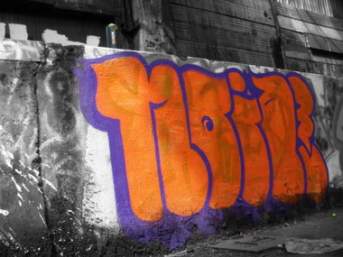 Graffiti Wall - Photo by Neujahr - noia