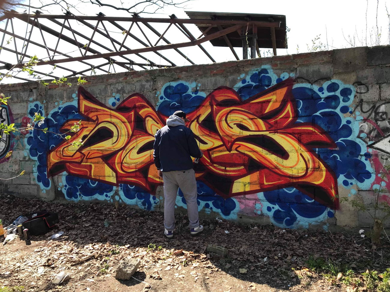 Graffiti Wall - Photo by Newsu