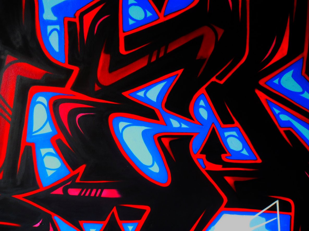 Graffiti Artwork - Photo by Newsu