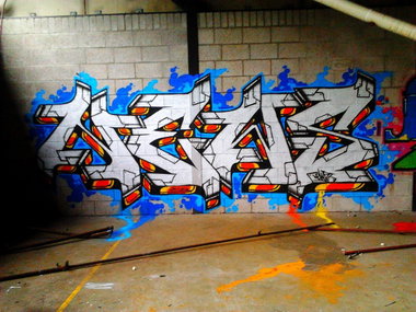 Graffiti Wall - Photo by Newsu