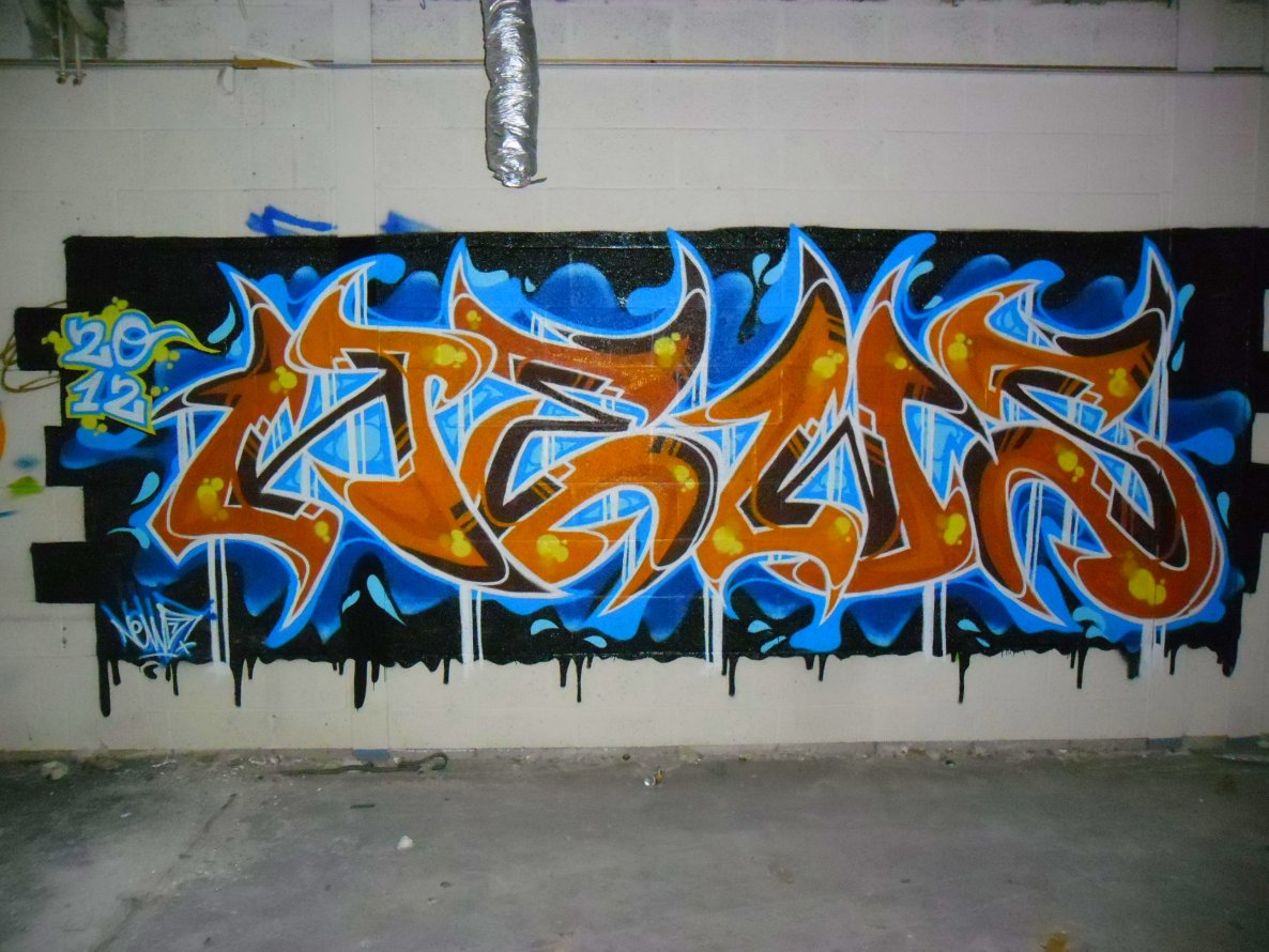 Graffiti Wall - Photo by Newsu