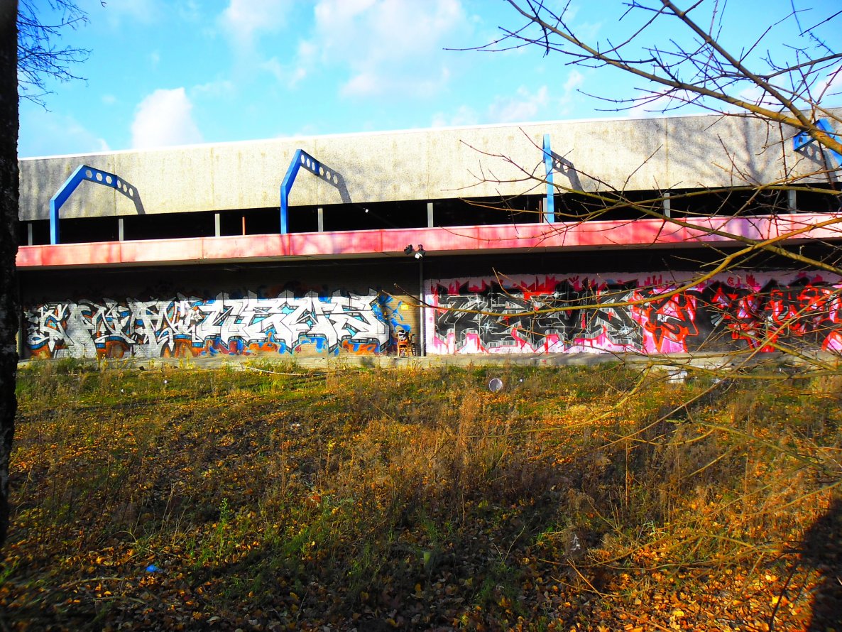 Graffiti Wall - Photo by Newsu