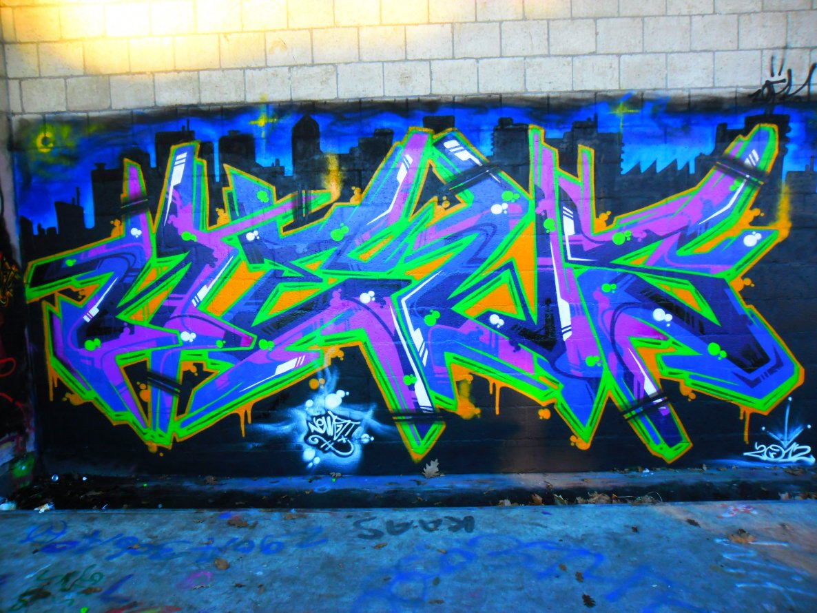 Graffiti Wall - Photo by Newsu