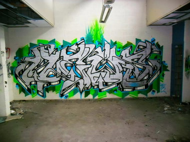 Graffiti Wall - Photo by Newsu