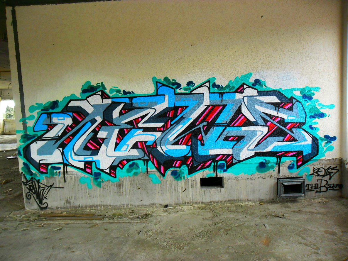 Graffiti Wall - Photo by Newsu