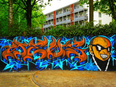 Graffiti Wall - Photo by Newsu