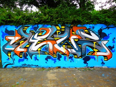 Graffiti Wall - Photo by Newsu