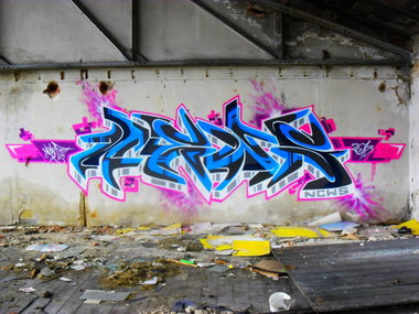 Graffiti Wall - Photo by Newsu