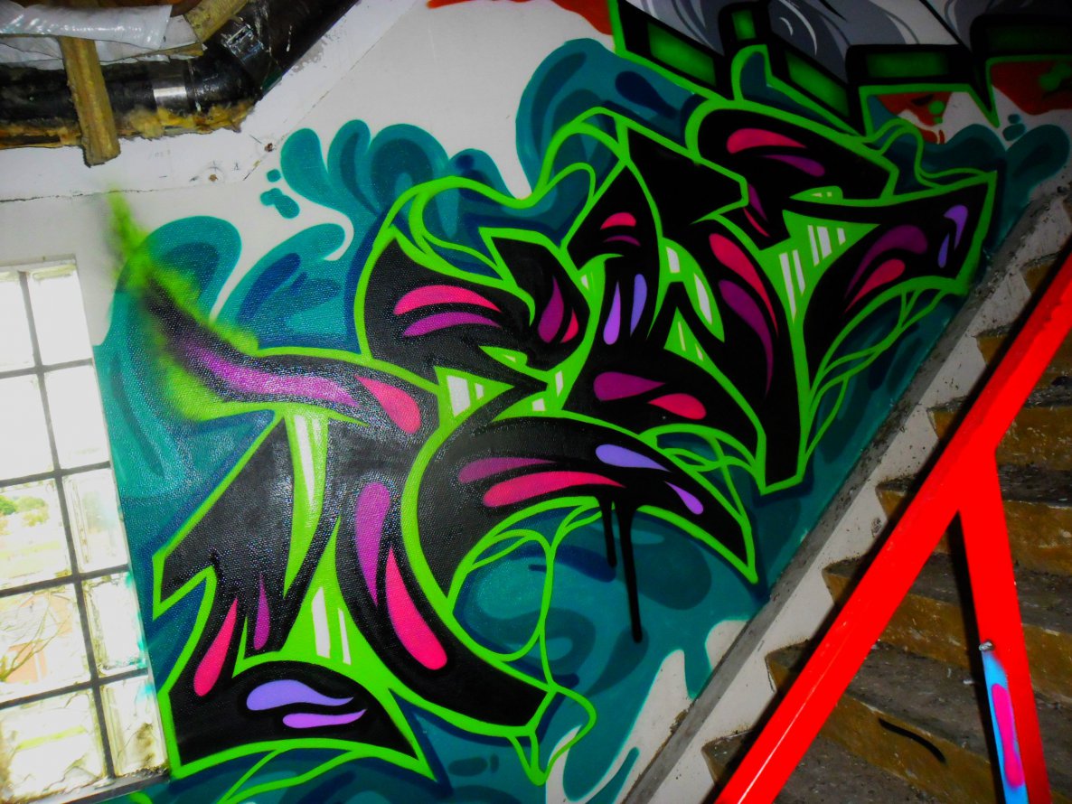 Graffiti Wall - Photo by Newsu