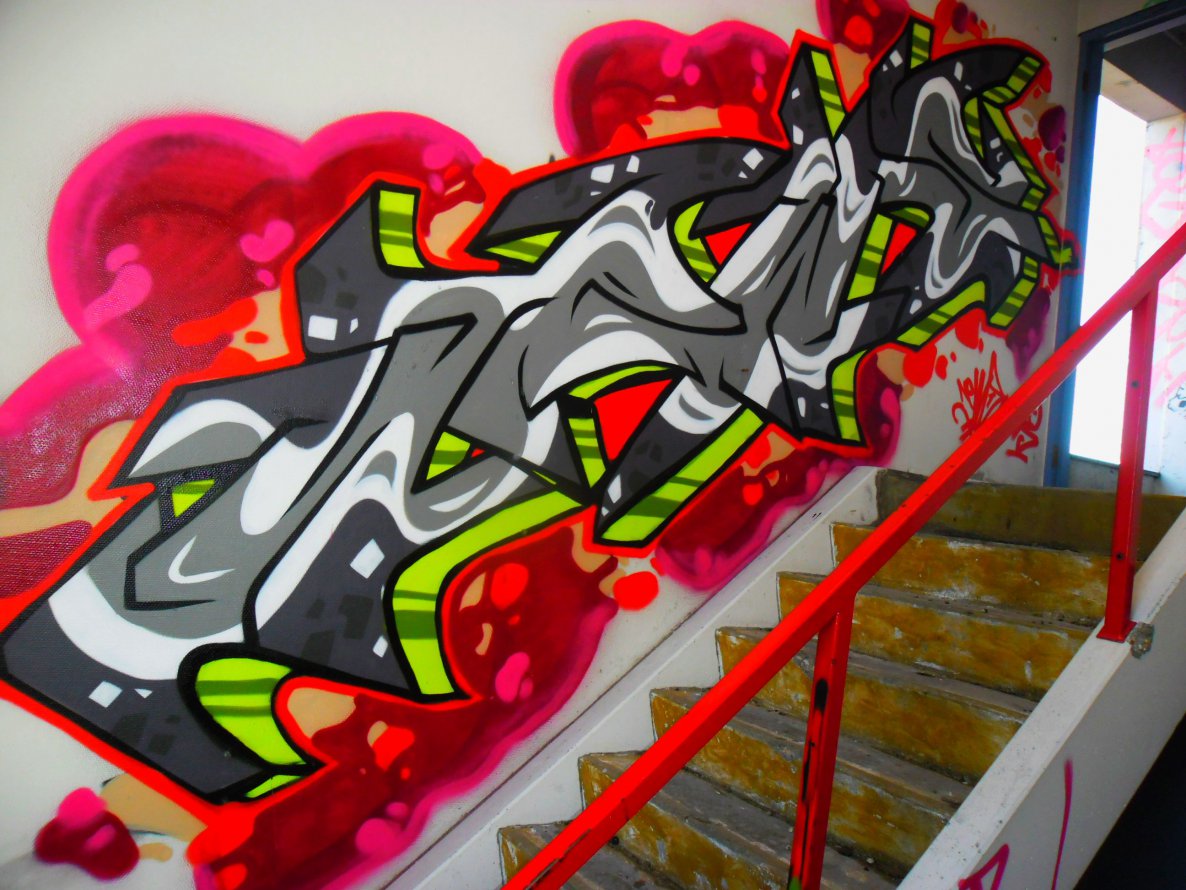 Graffiti Wall - Photo by Newsu