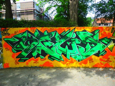 Graffiti Wall - Photo by Newsu