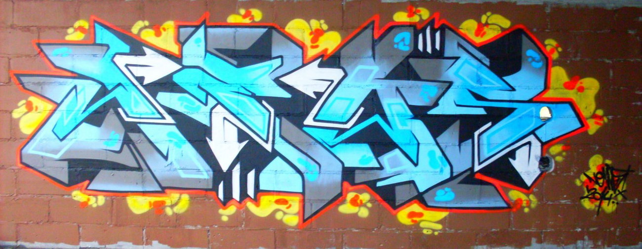Graffiti Wall - Photo by Newsu