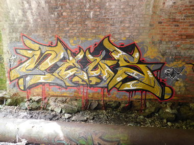 Graffiti Wall - Photo by Newsu