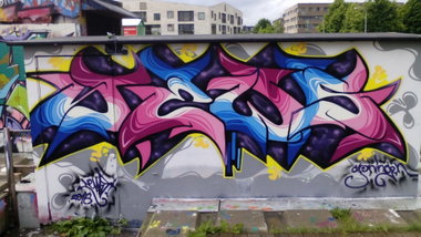 Graffiti Wall - Photo by Newsu