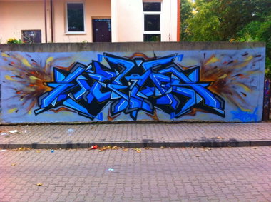 Graffiti Wall - Photo by Newsu