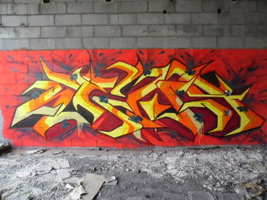 Graffiti Wall - Photo by Newsu
