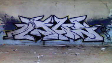 Graffiti Wall - Photo by Newsu